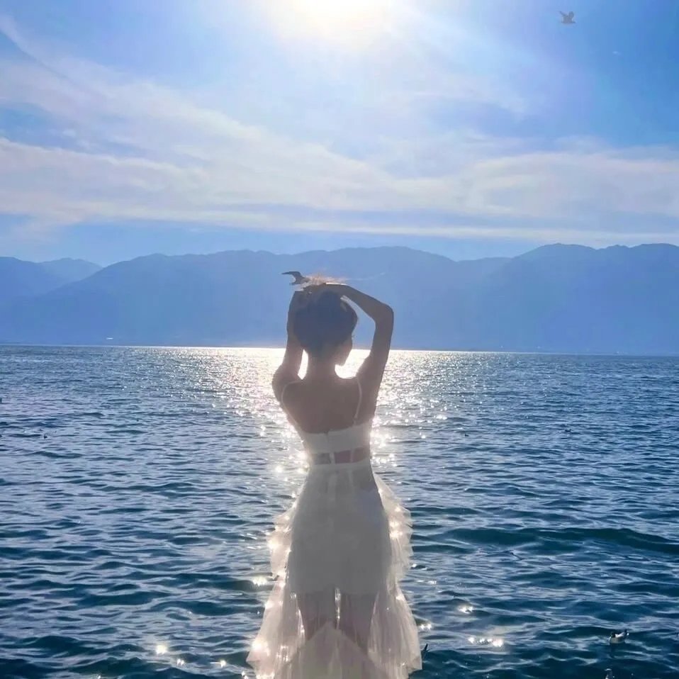 穿成指挥官前妻后被全家团宠