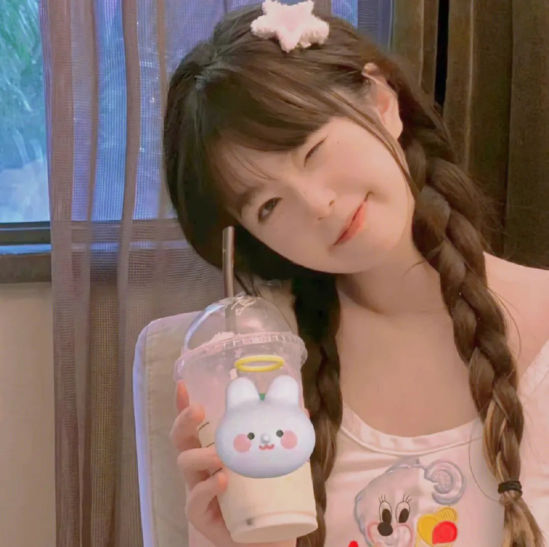 专业和亲,副业谐星